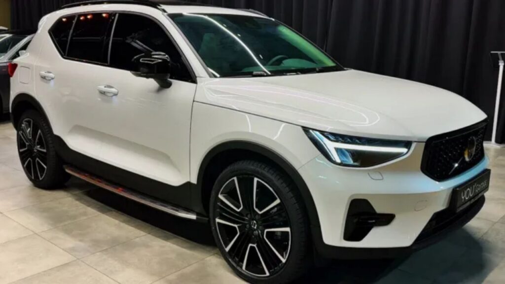 Volvo XC 40 Recharge Electric Car